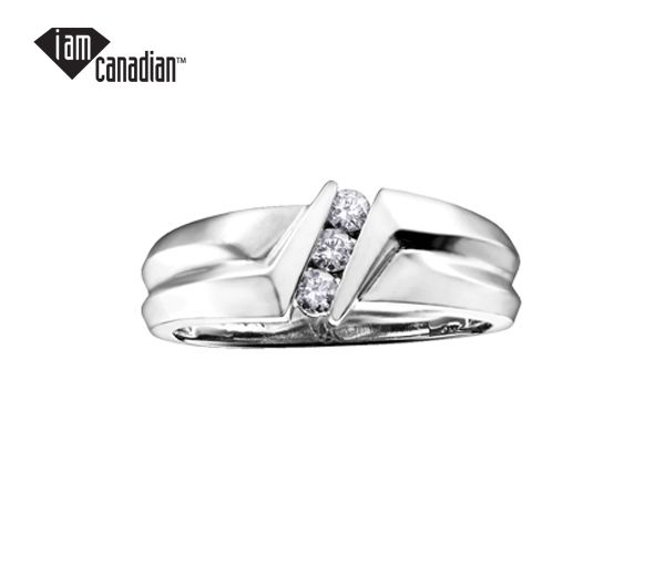 JONC EN OR BLANC SERTI DE DIAMANTS CANADIENS 